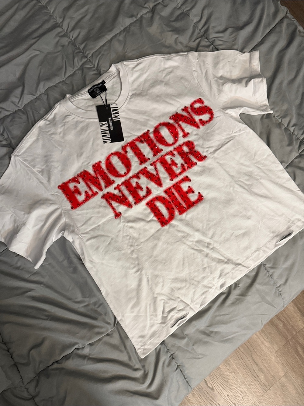 Red "End" Rhinestone Tee - Picture 3 of 4